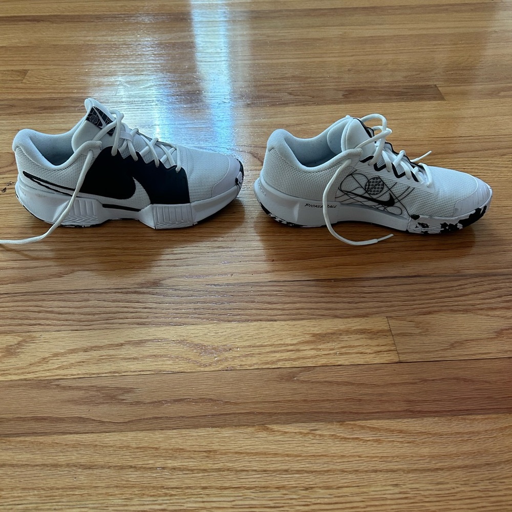 Nike Zoom Challenge Women’s Pickleball Shoes